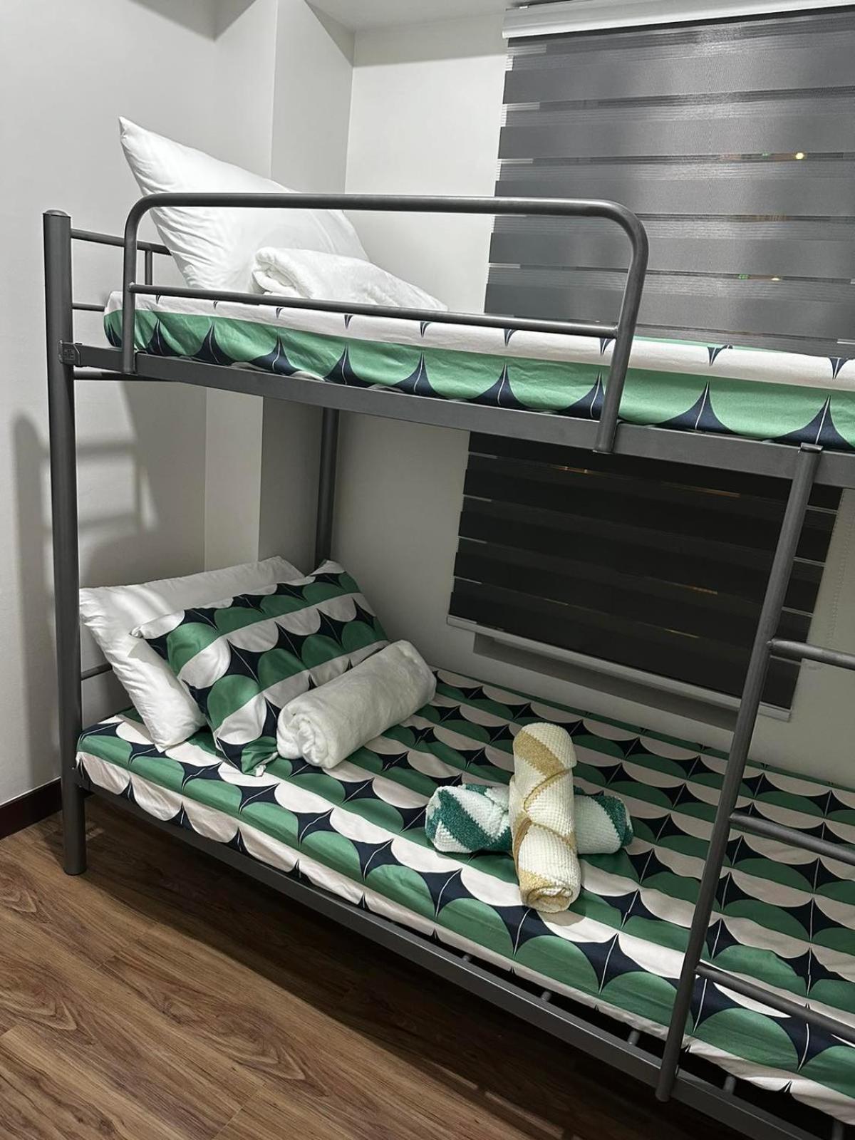 2 Bedroom Condo Unit Near Sm Bf & Naia At The Atherton By Dmci With 2 Balcony Paranaque City 外观 照片